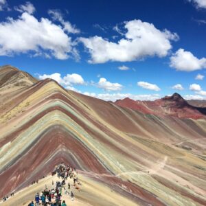 rainbow-mountain-vinicunca-in-peru_t20_xRYK19-min